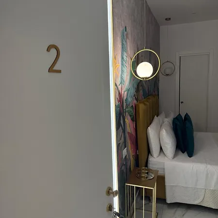 Savior Deluxe Rooms-3