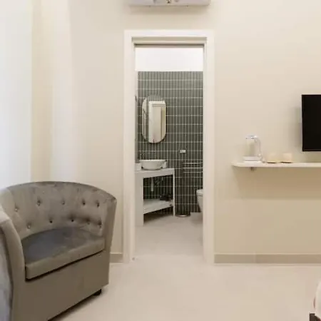 Suite Contè Binario Uno Napoli-2