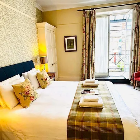 George Hotel & Granary-2
