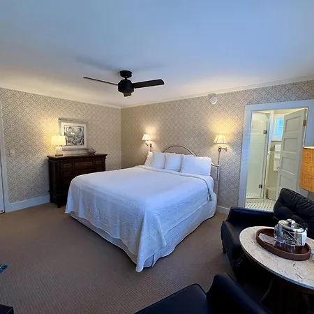 Maplewood Hotel-2