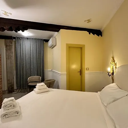 Casa Alla Fenice-2