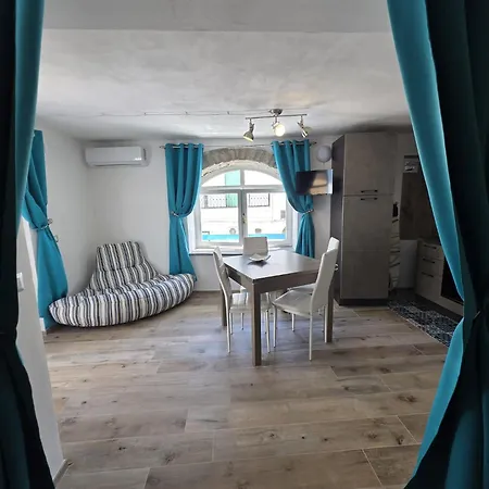 The Stunning B&B-2