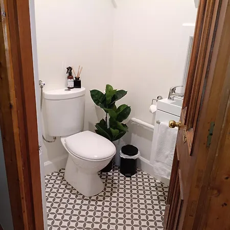 Kingsdown Manor B&B Timaru-3