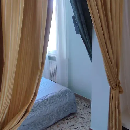 Ad Astra Rooms-3