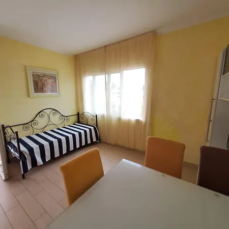 Affitta camere e appartamenti da Gigi e Antonella-2