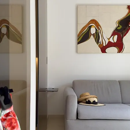 Estate4Home - Surreo Luxury Apartment-3