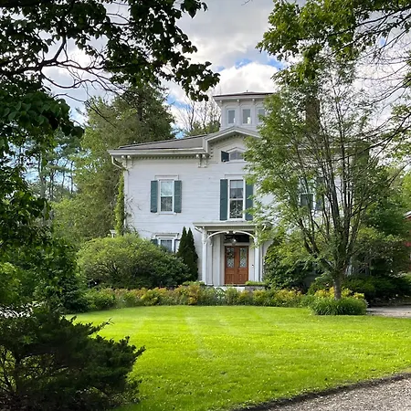 Antique Mansion B & B-2