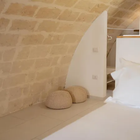 Endea Suite Rooms & Lounge Spa-3