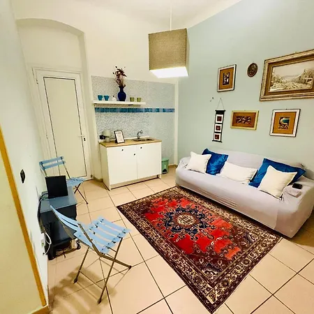 Room Mercedes-2