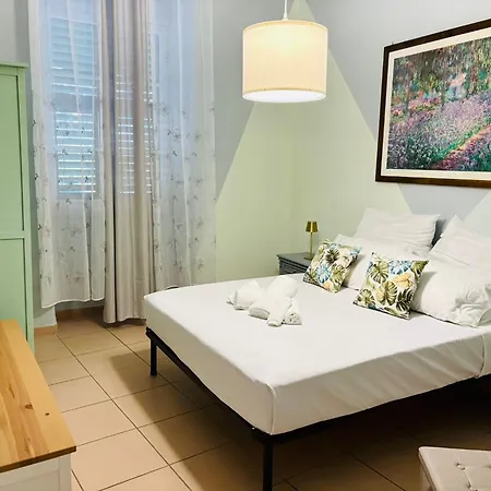 Room Mercedes-3