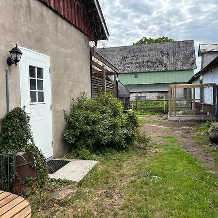 Ölands Yoga Studio&Islandshästar, Stugor&Rum-3