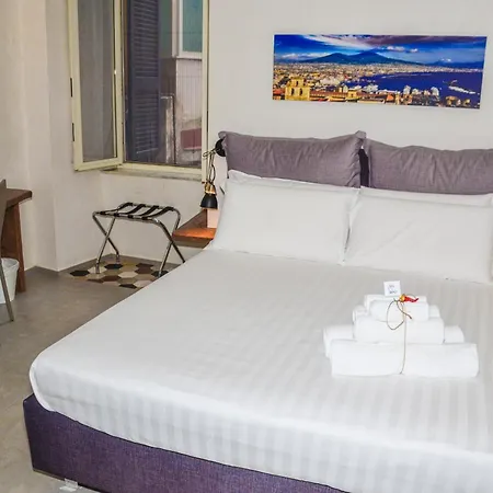 B&B Vicoli Di Napoli-3