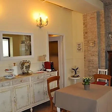 Bed And Breakfast Piazza Mercato-2