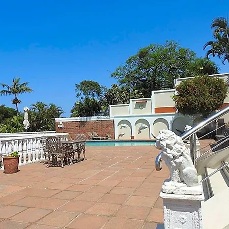 Albion Manor Guest House-3