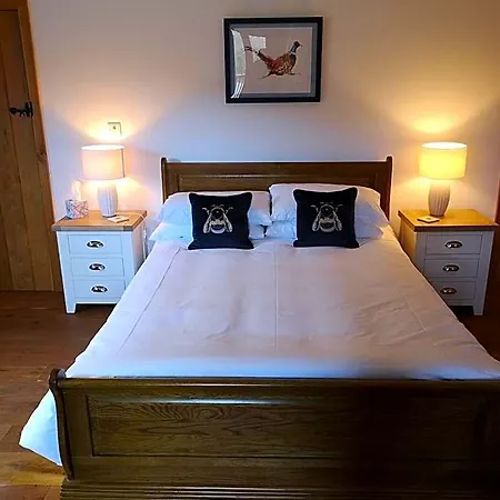 The Old Smithy Bed & Breakfast-2