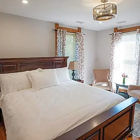 The Victorian Luxury Suites-3