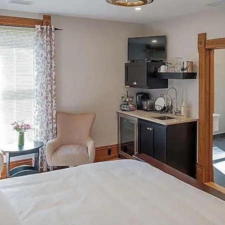 The Victorian Luxury Suites-2