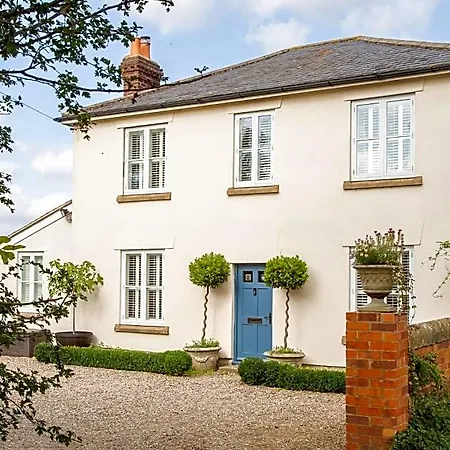 Smallbrook Cottage-2