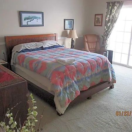 Peaks Wildernest House Bed And Breakfast-3