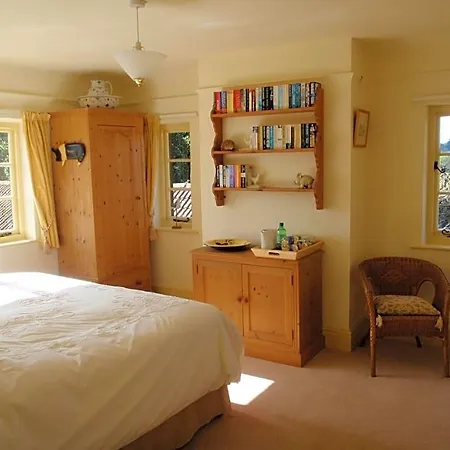 Gorse Farm House B&B-3