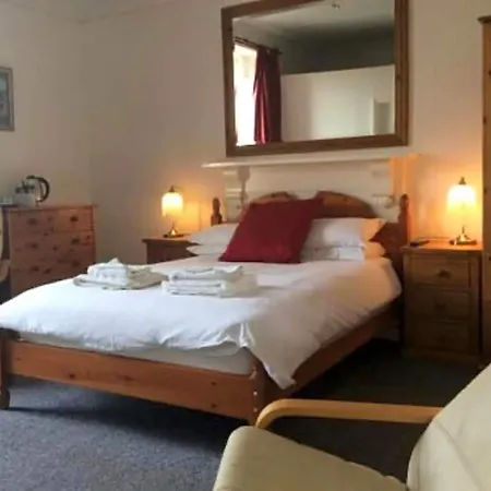 Cavell House Bed And Breakfast-2