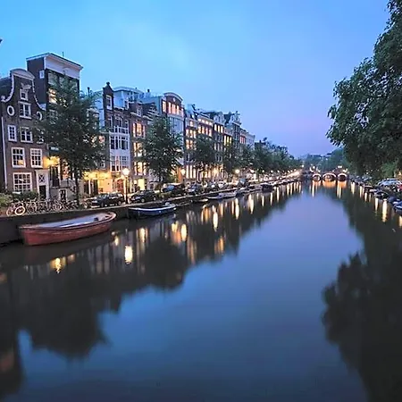 Canal View B&B Amsterdam-2