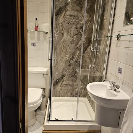 Smiths Guest House-2