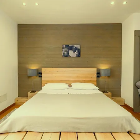Ca'Luna Guest House-3