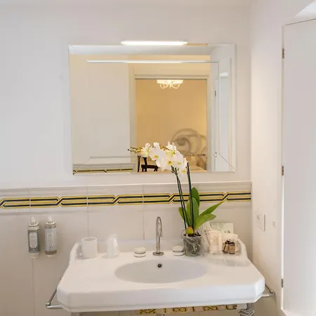 Core Amalfitano City Suites-2