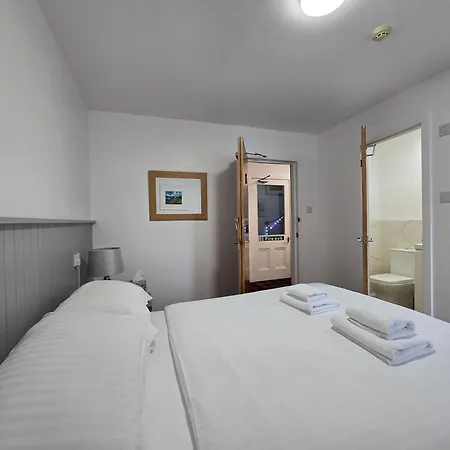 Carnaburg Guesthouse-2