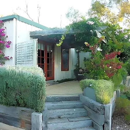 Amande Bed And Breakfast-3