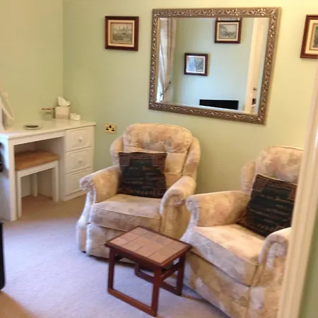 Clayhill House Bed & Breakfast-2