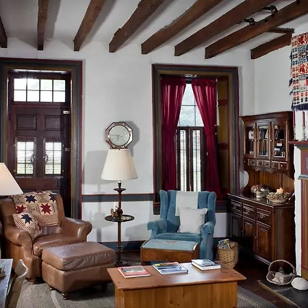 Colonial Crossroads B&B-2