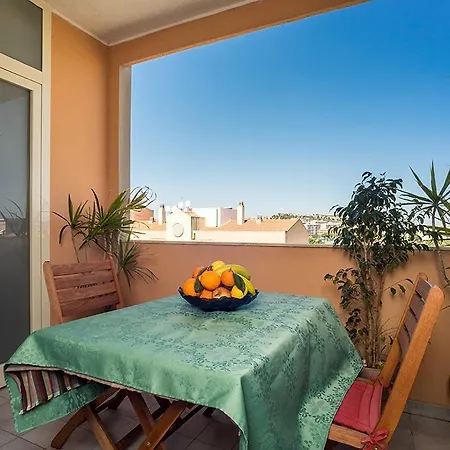 B&B Mareya-2