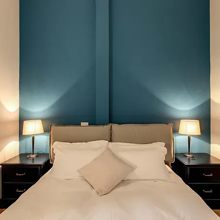 Yh Suite 131-2