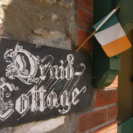 Druid Cottage-3