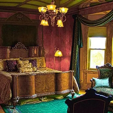 Brumder Mansion-2