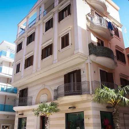 Napolitano Palace-3