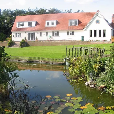 The Beeches Bed And Breakfast-3