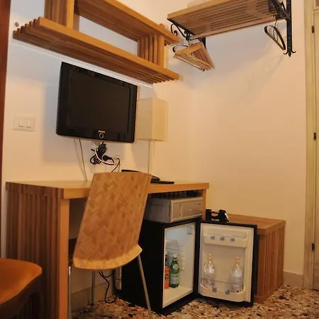 3C B&B-3
