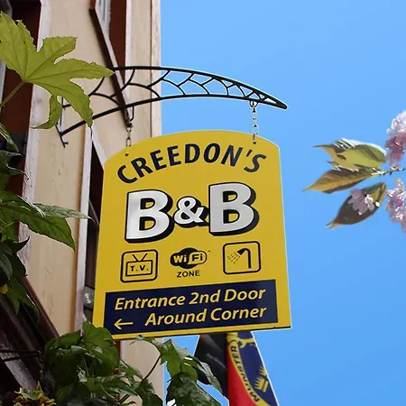 Creedons Traditional Irish Welcome Inn B&B-3
