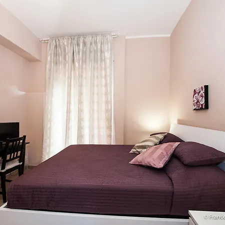 B&B St. Peter'S Suites-3