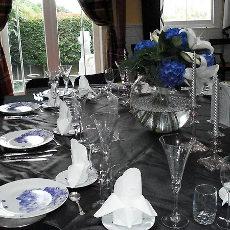 Cotter House Luxury Retreat-3