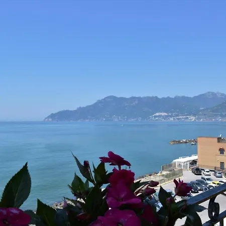 B&B Fronte Del Mare-3