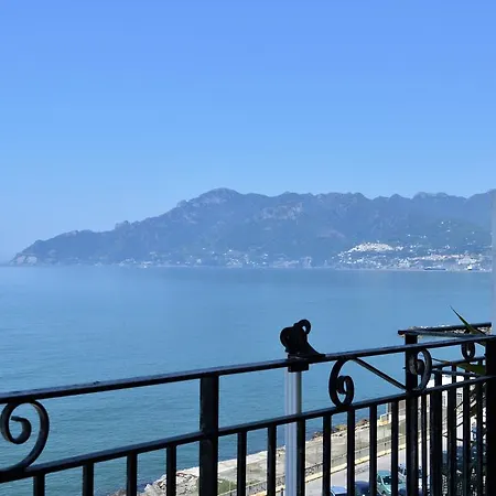 B&B Fronte Del Mare-2