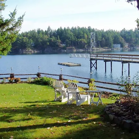 Arbutus Point Oceanfront B And B-2