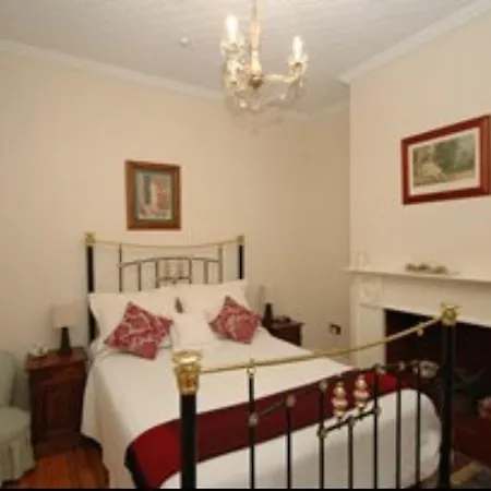 Wishing Well Cottage-2