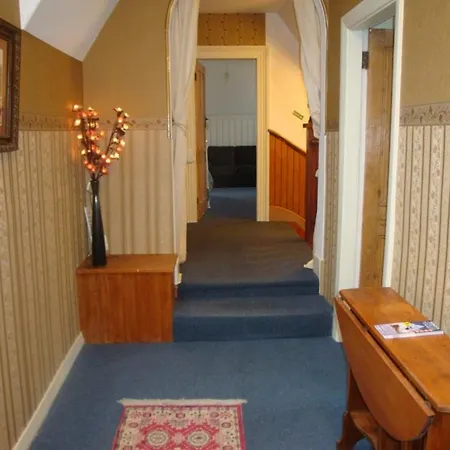 Hulmes Court Bed And Breakfast-2
