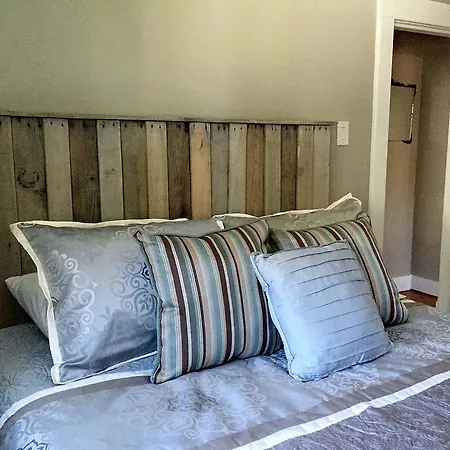 Canyon Creek Bed & Breakfast-3
