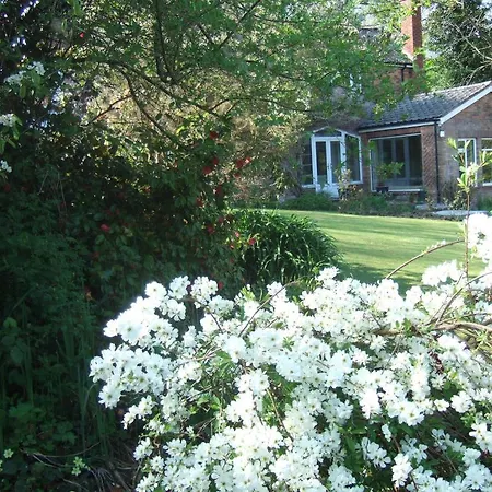 Howden House Bed And Breakfast-2